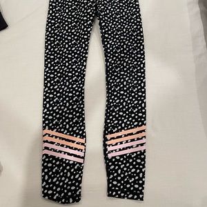 WFA x Sarah's Day 101 Day Dreamers Leggings Size Small
